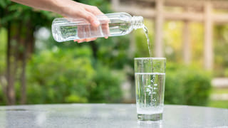 Lemon For Skin: అందమైన చర్మం కోసం.. అదిరిపోయే టిప్స్..! నిమ్మకాయతో మీ ముఖానికి కొత్త కళ..!