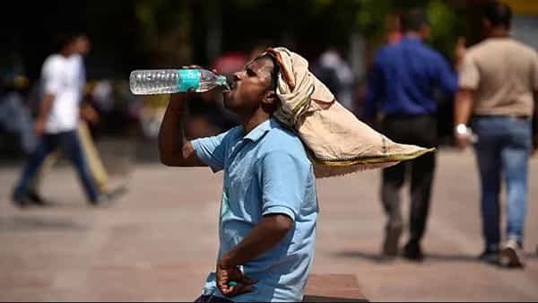 Weather Report: చురుగ్గా కదులుతోన్న నైరుతి.. వచ్చే మూడు రోజులు కూల్.. కూల్..!