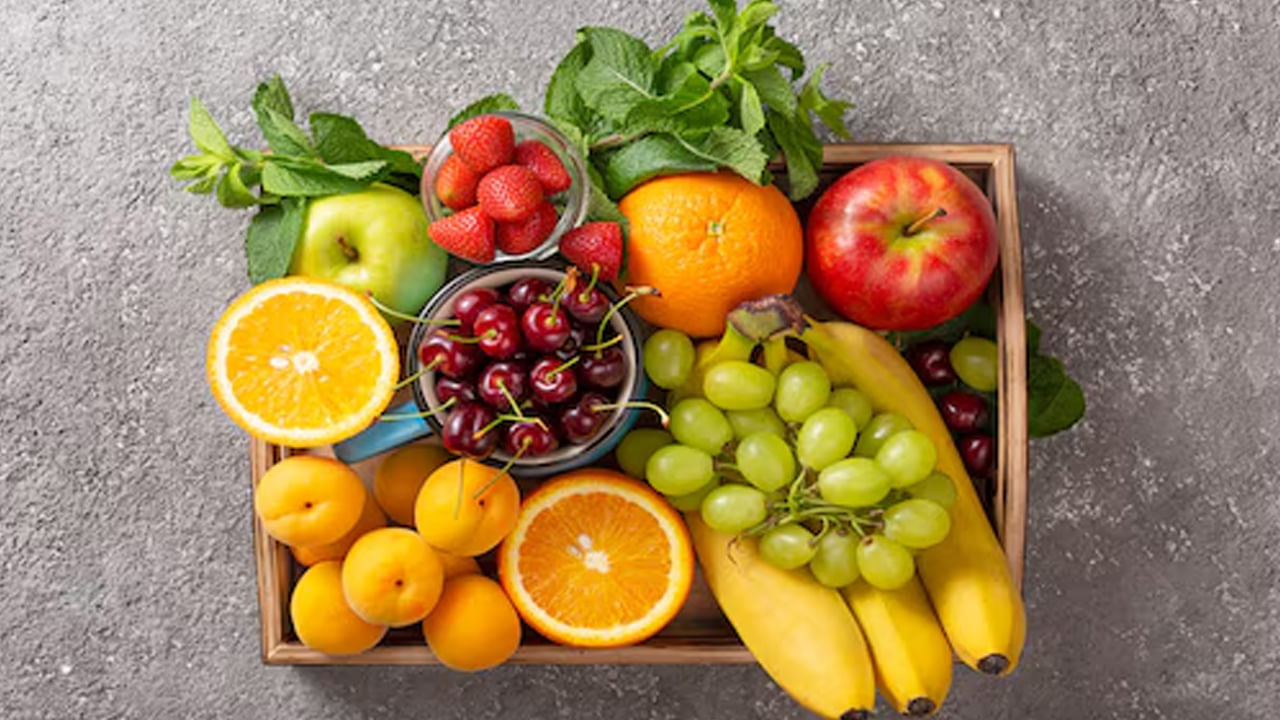 Weight Loss Diet: బరువు తగ్గడానికి డైట్ చేస్తున్నారా.. పొరపాటున కూడా ఈ పండ్లు తినొద్దు..