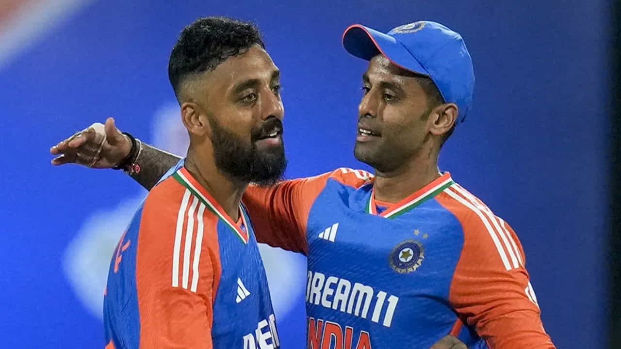కొత్త రూల్ ప్రకారం, T20 అంతర్జాతీయ మ్యాచ్‌లో వర్షం లేదా మరేదైనా కారణం వల్ల ఇన్నింగ్స్ ఓవర్లు కుదిస్తే, పవర్‌ప్లే ఓవర్లు.. ఓవర్లకు బదులుగా బంతుల ఆధారంగా నిర్ణయించబడతాయి. 