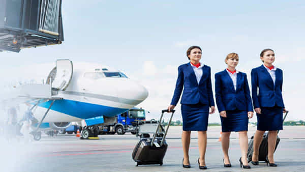 Flight Crew: ఎయిర్ హోస్టెస్ జాబ్.. లక్షల్లో జీతం.. ప్రమాదాల్లో భారీ పరిహారం.. వీరికుండే ప్రయోజనాలివే!