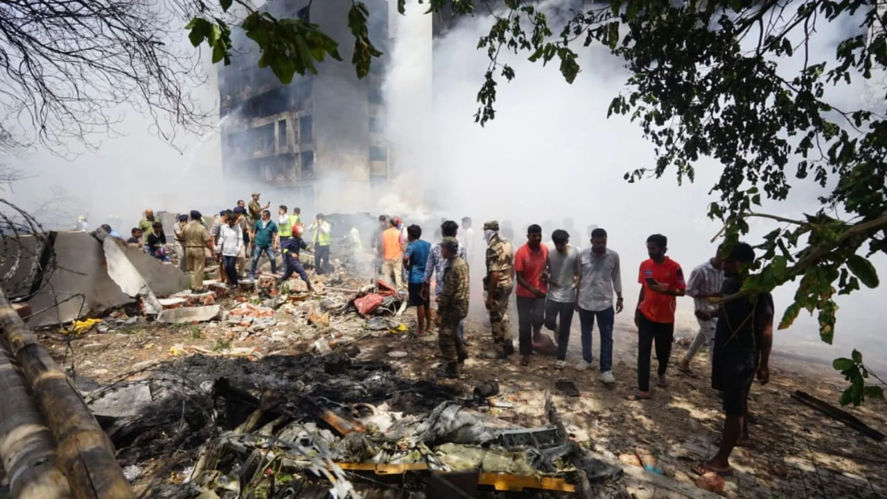 Air India Crash: విమాన ప్రమాద బాధితులకు ఊరట.. అందనున్న కోట్లాది రూపాయల బీమా పరిహారం