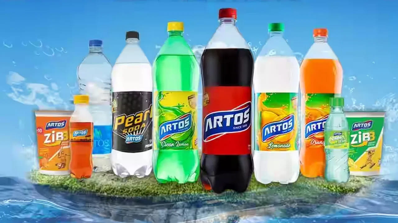 100 ఏళ్ల చరిత్ర కలిగిన గోదావరి డ్రింక్ ఆర్టోస్ తప్పుగా తాగాల్సిందే. దీని అద్భుతమైన రుచి మరో డ్రింక్‎కి రాదు. ఇందులో గ్రేప్, ఆరెంజ్, ఆపిల్, పైన్ ఆపిల్, లిమెన్ వంటి ఫ్లేవర్స్ ఉన్నాయి. ఇవి ప్రస్తుతం హైదరాబాద్ నగరంలో కూడా కొన్ని చోట్ల దొరుకుతున్నాయి.