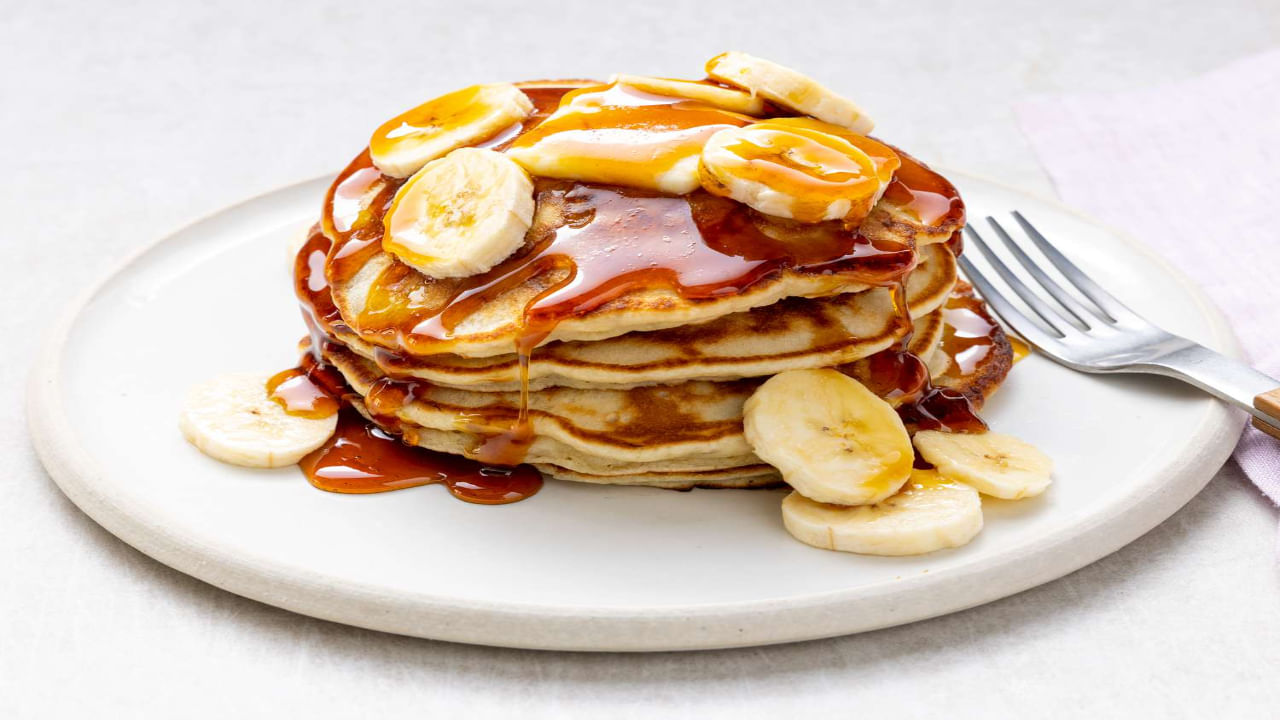 Banana Pan Cakes: 5 నిమిషాల్లో చేసే బనానా పాన్ కేక్స్.. ఈ కాంబినేషన్తో తింటే అమృతం