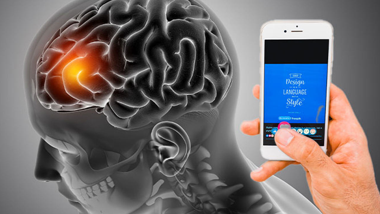 అయితే కొంత మందికి ఒక డౌట్ ఉంటుంది. అతిగా సెల్ ఫోన్ వాడితే బ్రెయిన్ ట్యూమర్ వస్తుందా అని. కాగా, దాని గురించి నిపుణులు ఏమంటున్నారంటే? ఎక్కువ సేపు సెల్ ఫోన్ వాడుతున్నా బ్రెయిన్ ట్యూమర్ వచ్చే ఛాన్స్ 60 శాతం ఉంది అని చెప్తున్నారు. అందువలన చాలా వరకు సెల్ ఫోన్‌కు దూరంగా ఉండటం చాలా మంచిదంట.