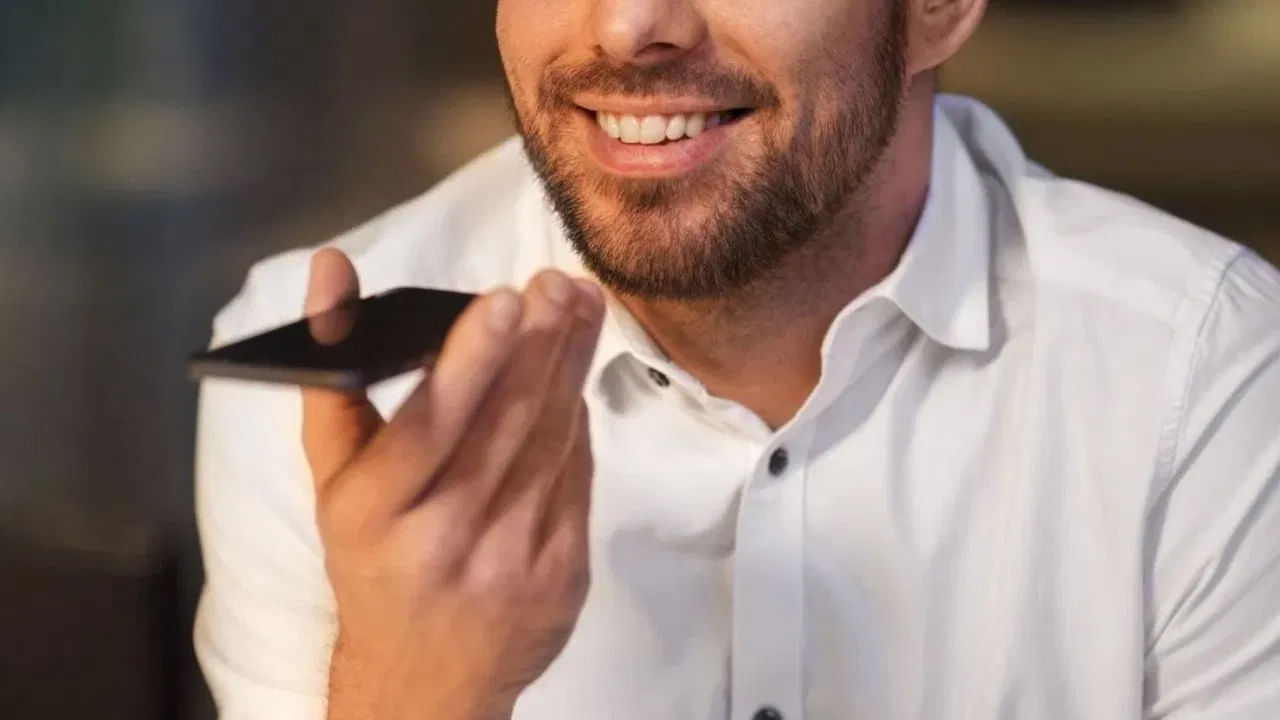 Tech Tips: కాల్‌ రికార్డింగ్.. ఈ ఫీచర్ ఆండ్రాయిడ్, ఐఫోన్ రెండింటిలోనూ అందుబాటులో ఉంది. కానీ రికార్డింగ్ ప్రారంభమైన వెంటనే కాల్ రికార్డ్ చేయబడుతుందని అవతలి వ్యక్తికి తెలుస్తుంది. మీరు అవతలి వ్యక్తికి తెలియకుండా రికార్డ్ చేయాలనుకుంటే మీ ఆండ్రాయిడ్ ఫోన్‌లోని సెట్టింగ్‌లను మార్చడం ద్వారా ఇది సాధ్యమవుతుంది.