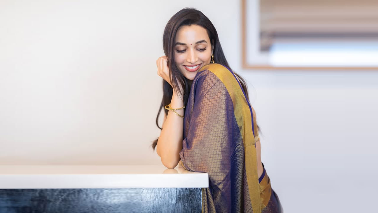 Charming Srinidhi Shetty