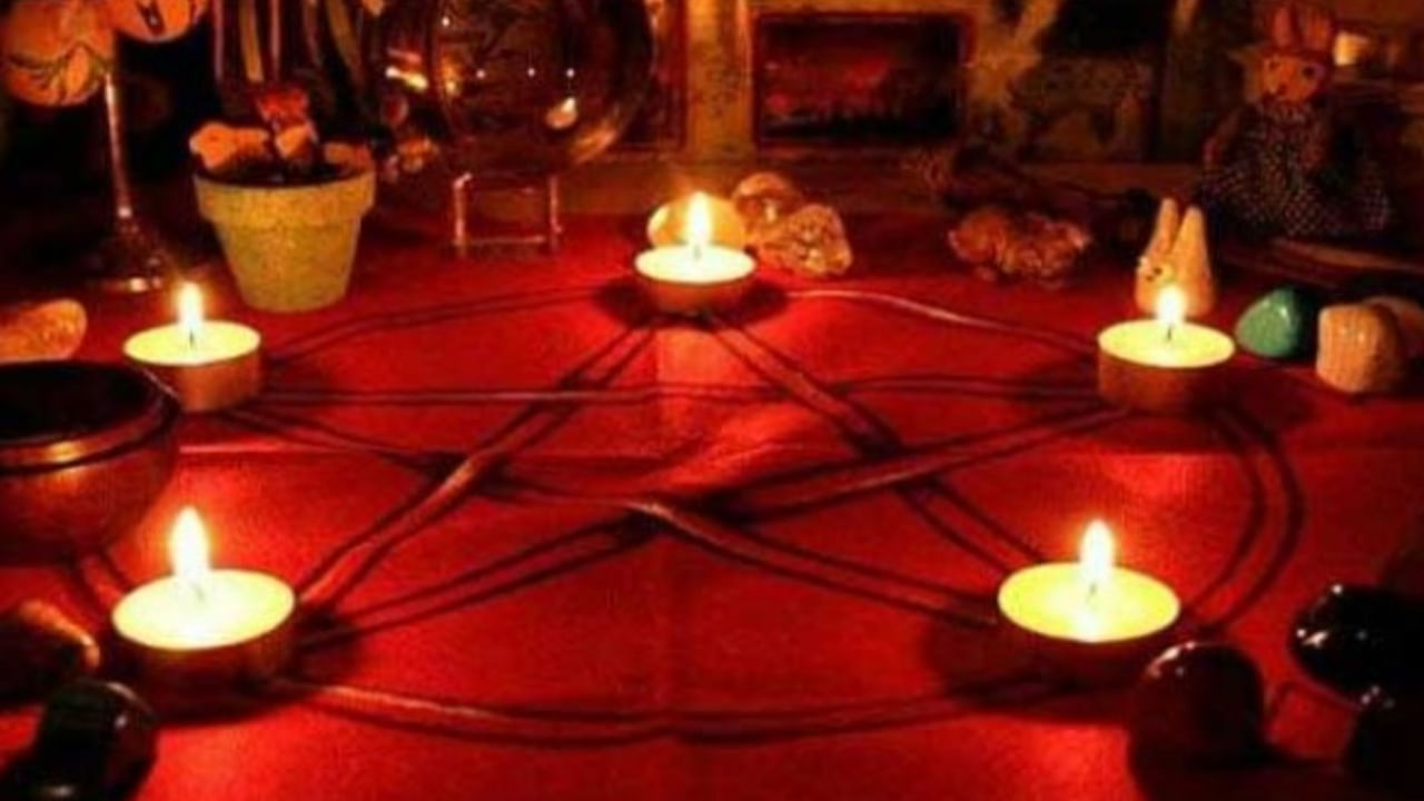 నోట్ : ఈ వార్తలలో ఇవ్వబడిన సమాచారం మత విశ్వాసాలపై ఆధారపడి ఉంది. పాఠకుల ఆసక్తి మేరకు.. పలువురు పండితుల సూచనలు, వారి తెలిపిన అంశాల ఆధారంగా అందించినవి మాత్రమే.. వీటిలో ఎలాంటి శాస్త్రీయ ఆధారాలు లేవని పాఠకులు గమనించాలి. టీవీ9 తెలుగు దీనిని ధృవీకరించలేదు.