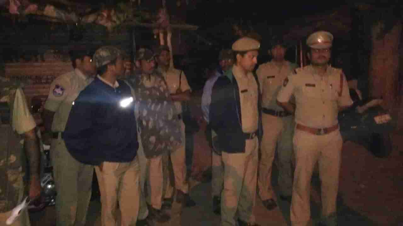 Hyderabad: టోలిచౌకిలో అక్రమంగా నివసిస్తున్న విదేశీయులు.. పోలీసుల కార్డెన్ సెర్చ్లో వెలుగులోకి సంచలన విషయాలు!