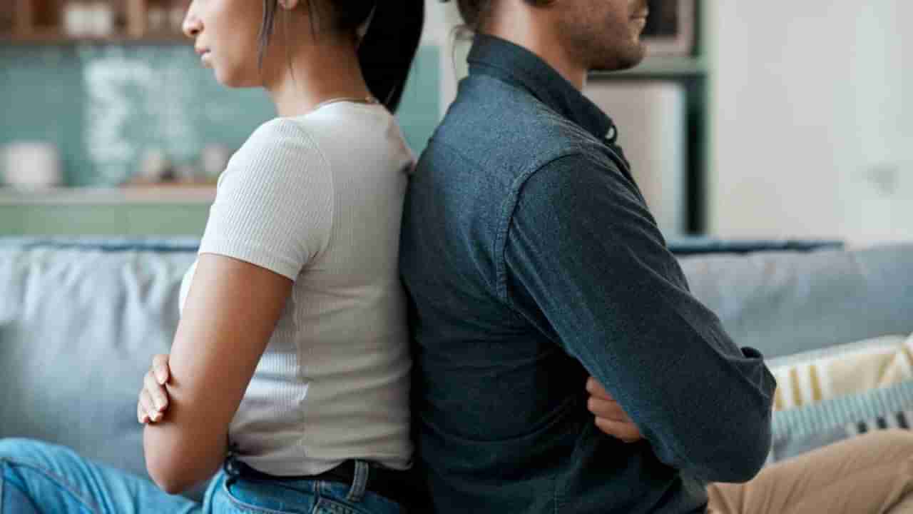 భార్యాభర్తల మధ్య దూరం పెంచుతున్న కారణాలు ఇవే.. ఈ చిన్న తప్పులు దిద్దుకుంటే చాలు..!