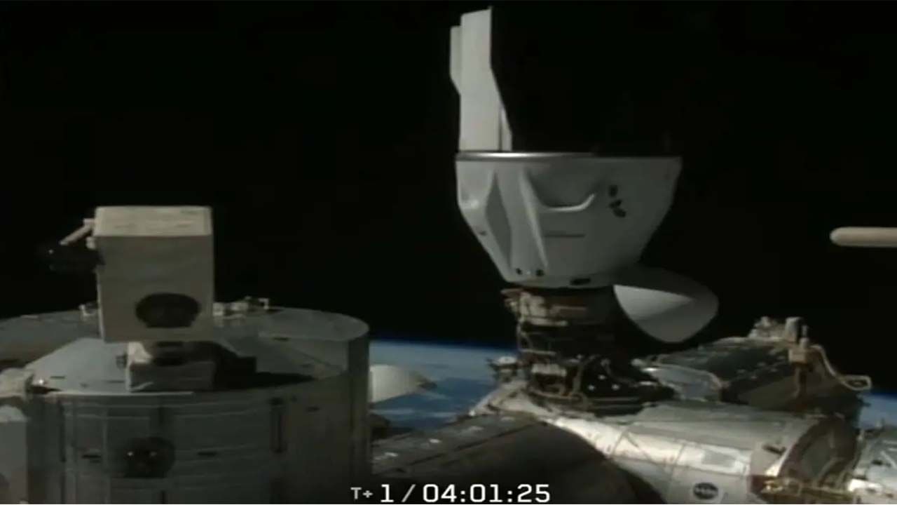 ISSతో ఫాల్కన్-9 వ్యోమనౌక డాకింగ్ విజయవంతం.. చరిత్ర సృష్టించిన శుభాంశు శుక్లా