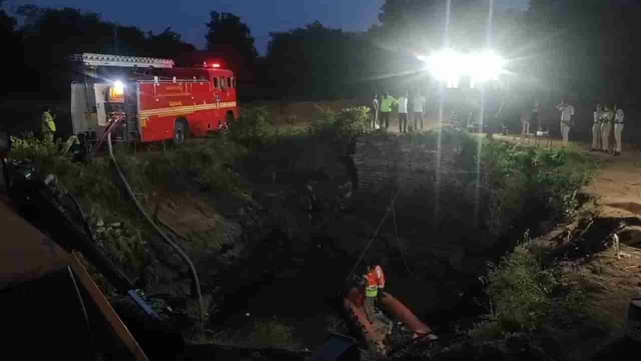 Hyderabad: అప్పటివరకు కళ్ల ముందే ఆడుకున్నాడు.. అంతలోనే విగతజీవిగా.. 12 గంటలపాటు శ్రమించి..