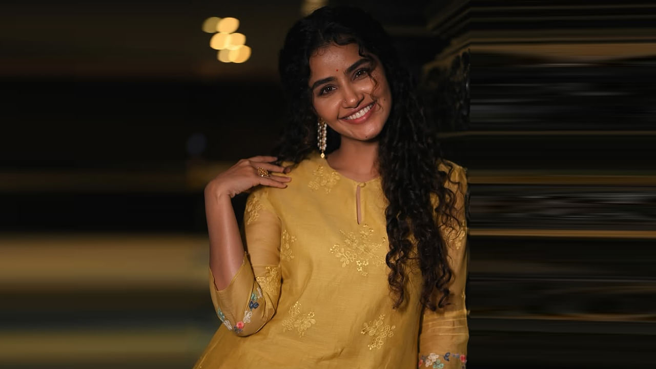 Cutie Anupama Parameswaran
