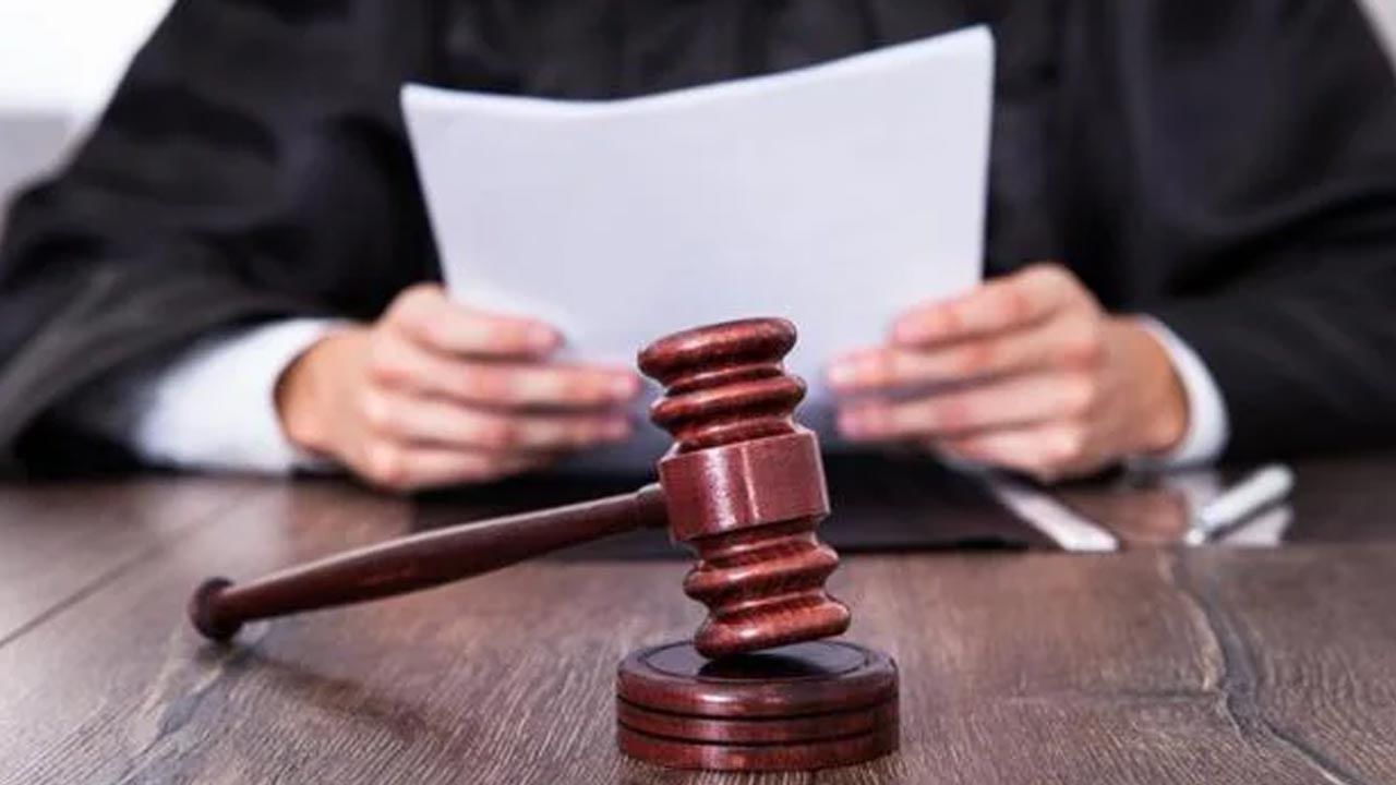 ఆరుగురు కుటుంబసభ్యులను అతి కిరాతకంగా హత్య చేసిన కేసు.. కోర్టు సంచలన తీర్పు!