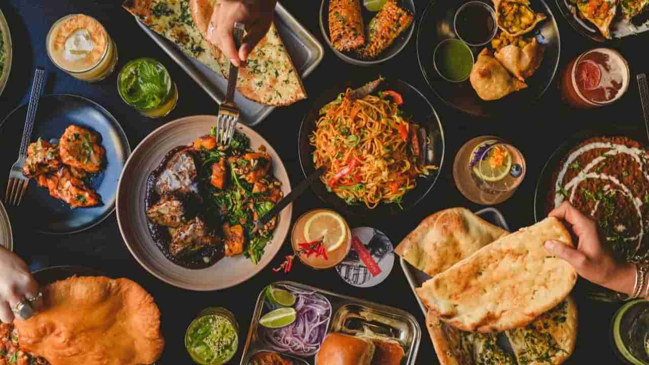 Vastu Tips: మీరు టీవీ, మొబైల్ చూస్తూ తింటున్నారా..? అయితే ఇది మీకోసమే..!