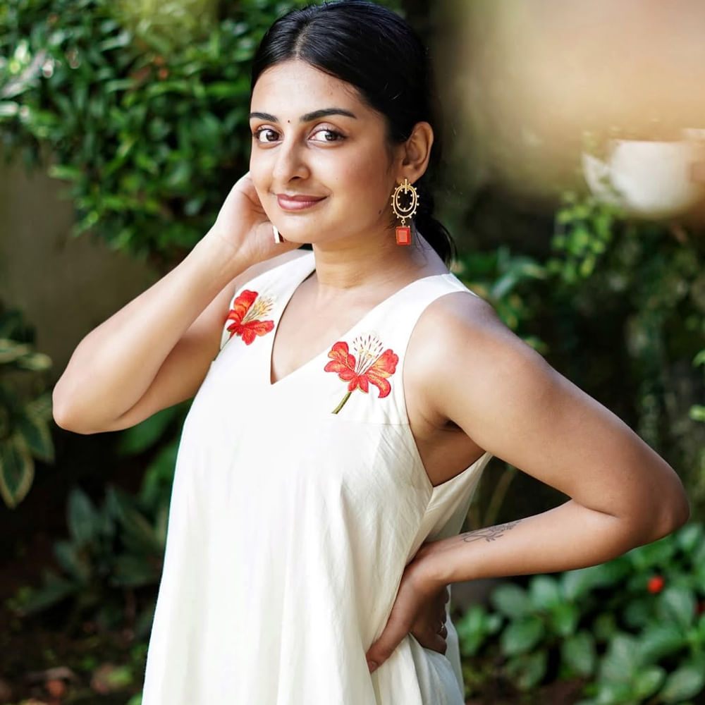 Ester Anil. New