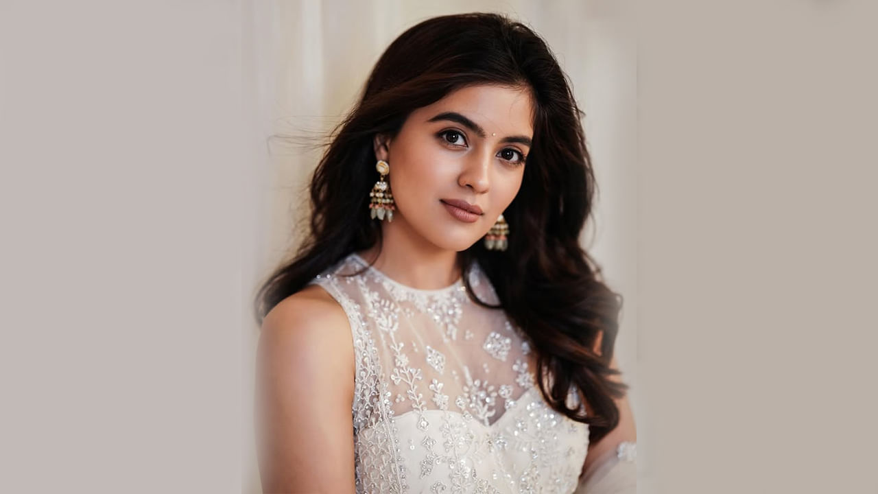 Fabulous Amritha Aiyer