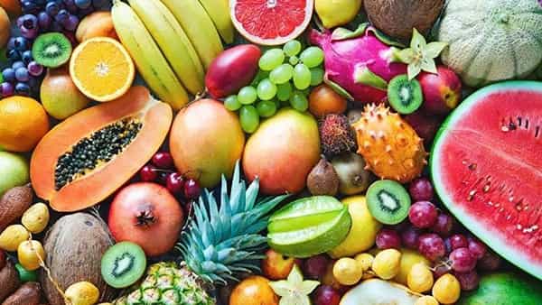 ఖాళీ కడుపుతో పండ్లు తినడం ఆరోగ్యానికి మంచిదా.. హానికరమా? పే..ద్ద.. కథే ఉందిగా..