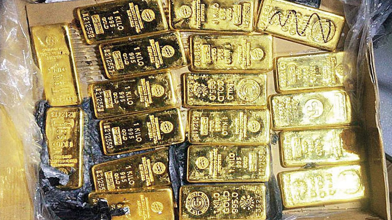 Andhra: బంగారం బిస్కెట్లు రూ. 5 లక్షలే.. లచ్చిందేవి కోసం లచ్చలు ఇచ్చారు.. కట్ చేస్తే