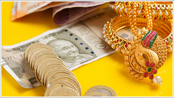 Gold Loans: బంగారు రుణాల వల్ల క్రెడిట్ స్కోర్ పెరుగుతుందా?