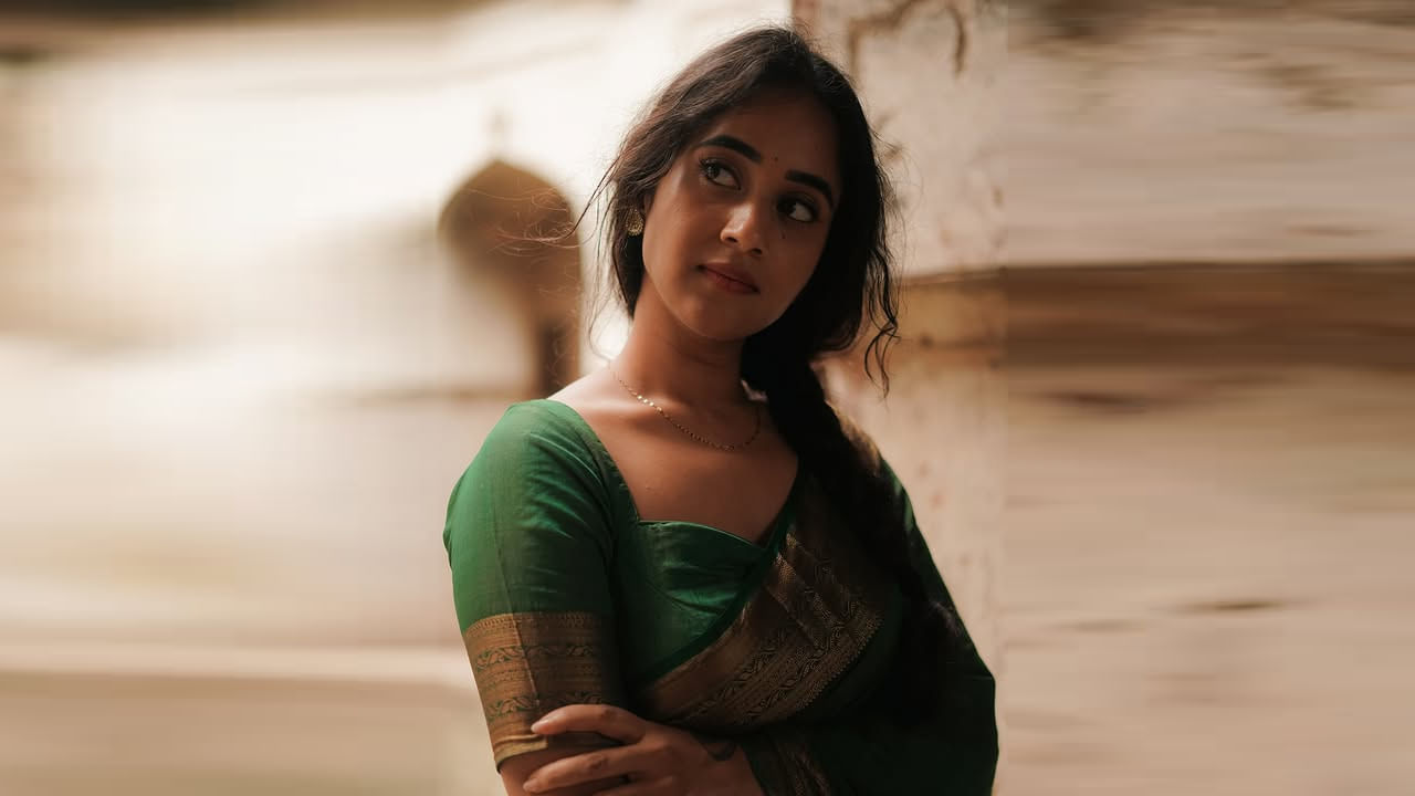 Gorgeous Deepthi Sunaina