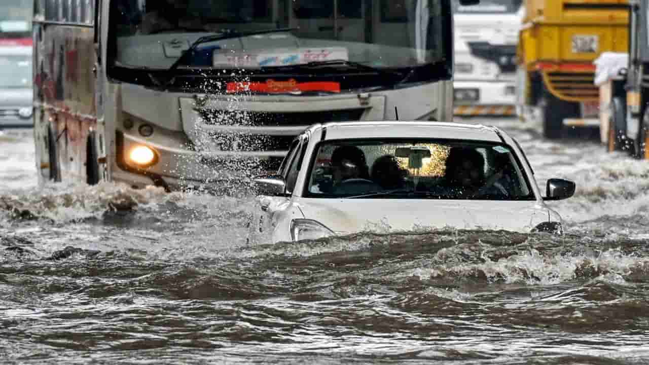 దేశవ్యాప్తంగా ముంచెత్తుతున్న వర్షాలు.. మూడురోజులుగా నాన్స్టాప్గా దంచికొట్టుడే!