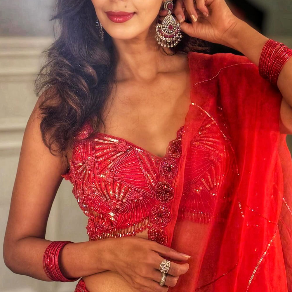 Heroine. Pics
