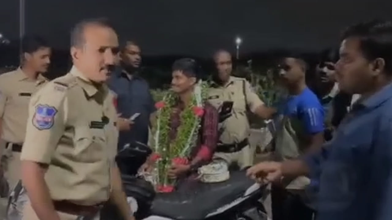 అర్ధరాత్రి రోడ్డుపై బర్త్‌ డే వేడుకలు! సడెన్‌గా ఎంట్రీ ఇచ్చిన సీఐ.. ఆ తర్వాత