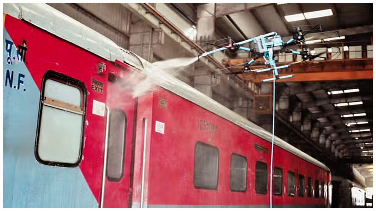 Indian Railways: ఇక 10 నిమిషాల్లోనే రైలు క్లీనింగ్‌.. 20 ప్రధాన స్టేషన్‌లలో హైటెక్‌ సాధనాలు