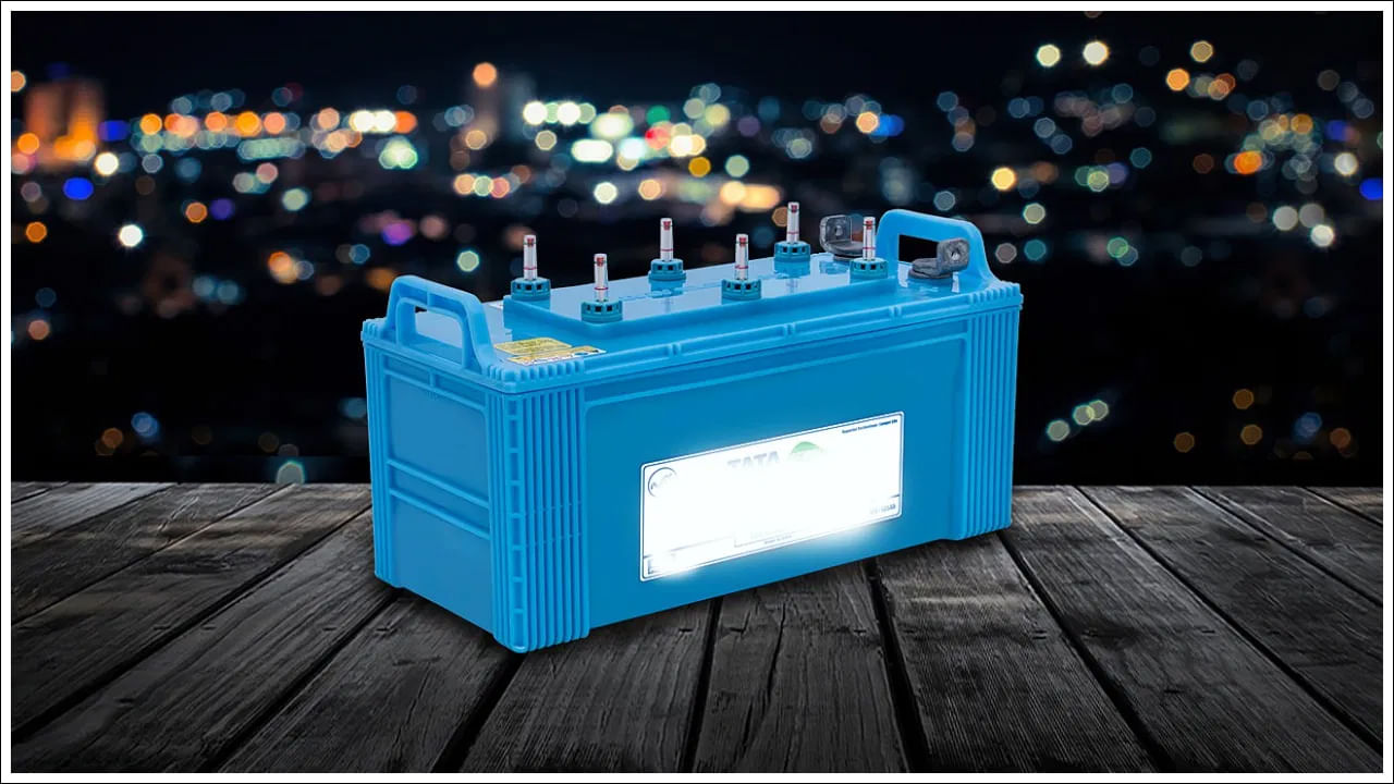 బ్యాటరీని శుభ్రం చేయడంలో అజాగ్రత్త: బ్యాటరీ టెర్మినల్స్‌పై తుప్పు లేదా ధూళి చేరడం వల్ల బ్యాటరీలో షార్ట్ సర్క్యూట్ ఏర్పడవచ్చు. అందుకే బ్యాటరీని ఎప్పటికప్పుడు శుభ్రం చేస్తూ, టెర్మినల్స్‌పై పెట్రోలియం జెల్లీ లేదా మరేదైనా లూబ్రికెంట్‌ను అప్లై చేయండి.