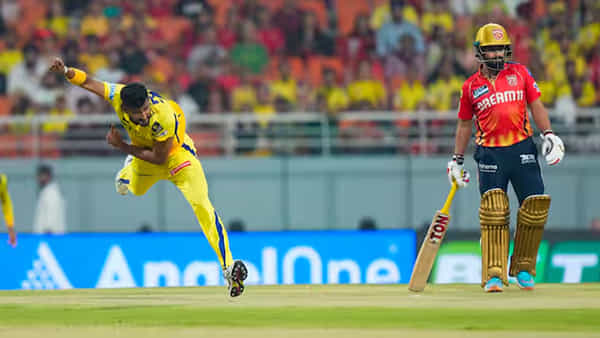 IPL 2025: ఈ బౌలర్లు డేంజరస్ భయ్యో.. డెత్ ఓవర్లలో డాట్ బాల్స్ లిస్ట్ చూస్తే షాకే..