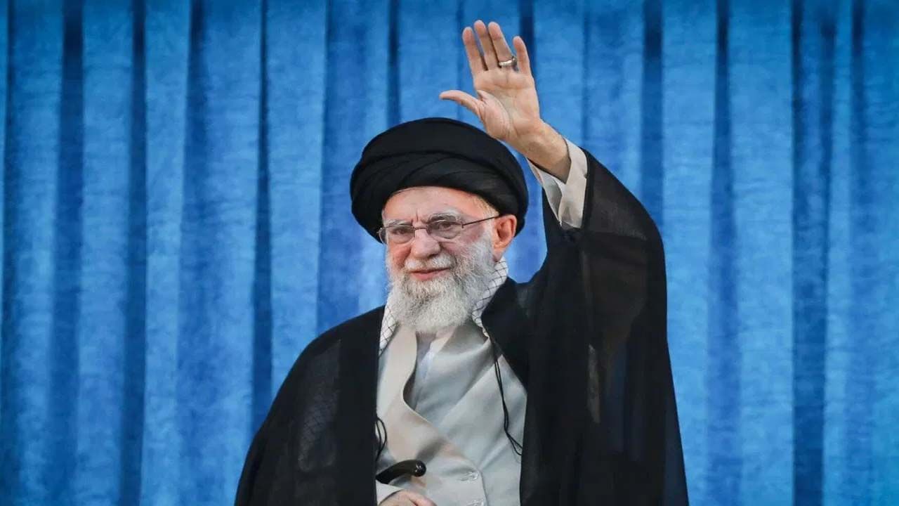 ప్రాణభయం పట్టుకుందా..? ఖమేనీ వీలునామా..  వారసుల లిస్ట్‌లోని ఆ ముగ్గురు ఎవరు..?