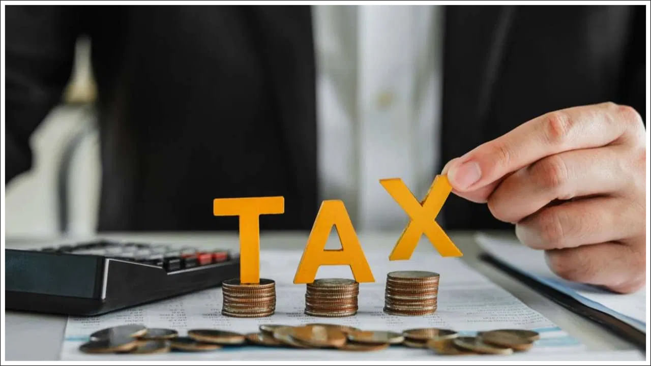 ITR: ఐటీఆర్ గడువు దాటిన తర్వాత దాఖలు చేస్తే వడ్డీ, జరిమానా చెల్లించాల్సి ఉంటుందా?