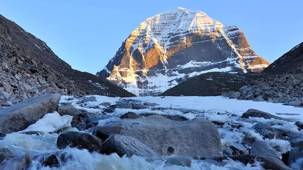 Kailash Mansarovar Yatra: కైలాస మానస సరోవర యాత్రకు వెళ్ళాలనుకుంటున్నారా.. ఈ నియమాలను పాటించడం మరచిపోకండి...