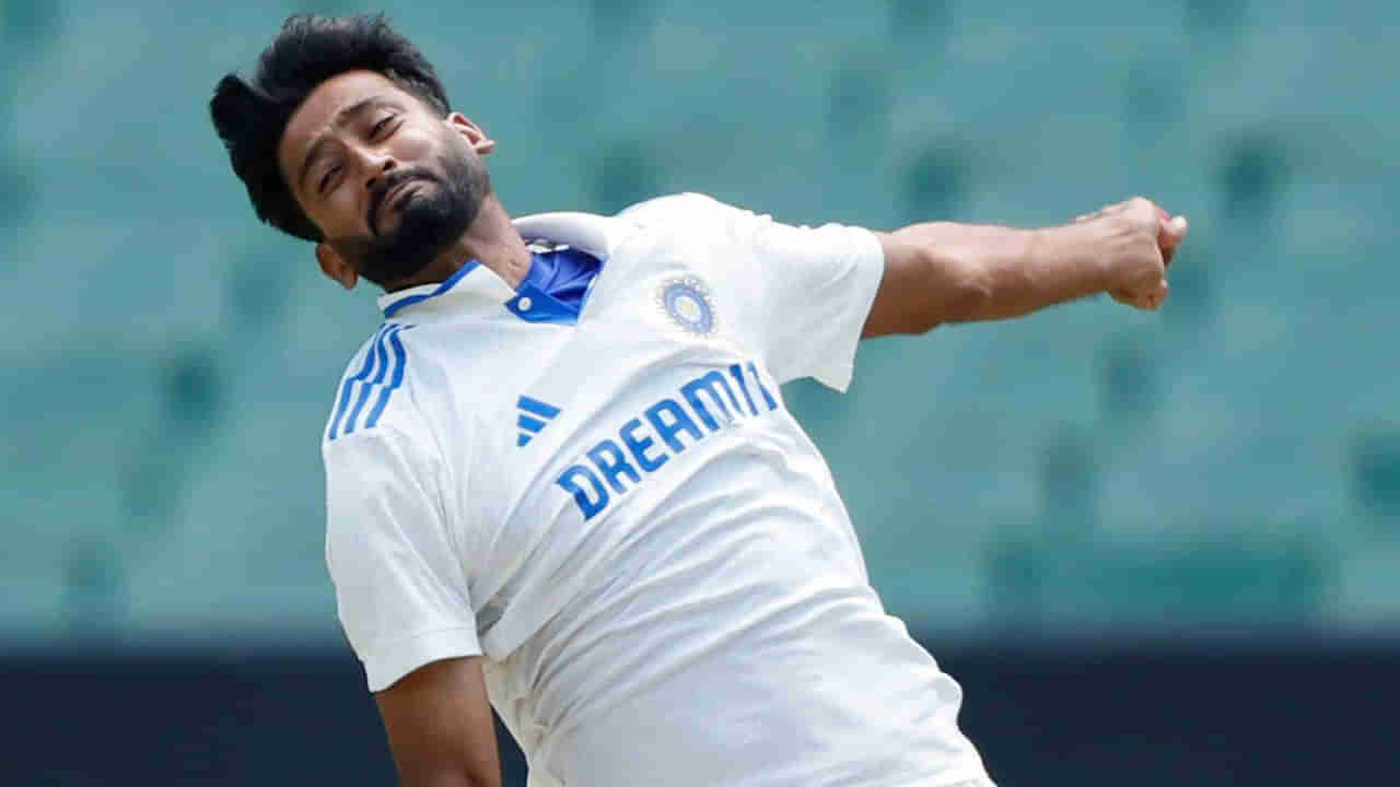 India A vs England Lions: 4 ఓవర్లలో 4 వికెట్లు.. ఇంగ్లాండ్ బ్యాటింగ్ లైనప్ కి చుక్కలు చూపించిన CSK బౌలర్!