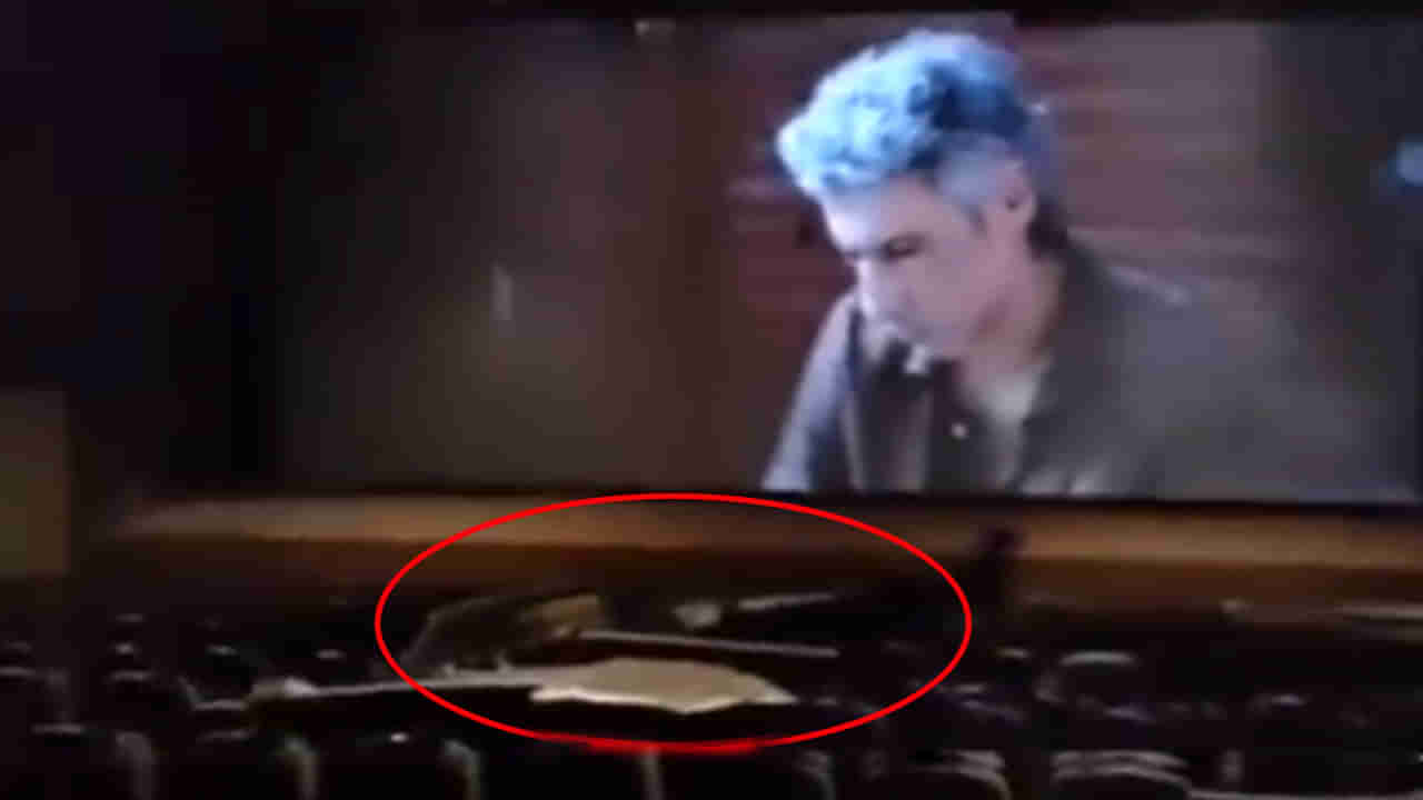 ఇంట్రెస్ట్‌గా సినిమా చూస్తుండగా ఊహించని ఘటన.. దెబ్బకు థియేటర్ నుంచి పరుగులు పెట్టిన జనం..