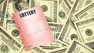 Viral Video: ఆశగా ఆన్‌లైన్‌లో ఆర్డర్ పెట్టిన వ్యక్తి.. ఇంటికి వచ్చింది చూసి షాక్..!