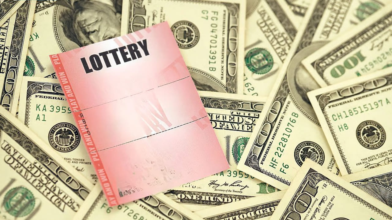 Viral: లాటరీలో వచ్చిన రూ.30 కోట్లను గర్ల్ఫ్రెండ్కి ఇచ్చాడు.. కట్ చేస్తే.. ఆ తర్వాత సీన్ ఇది