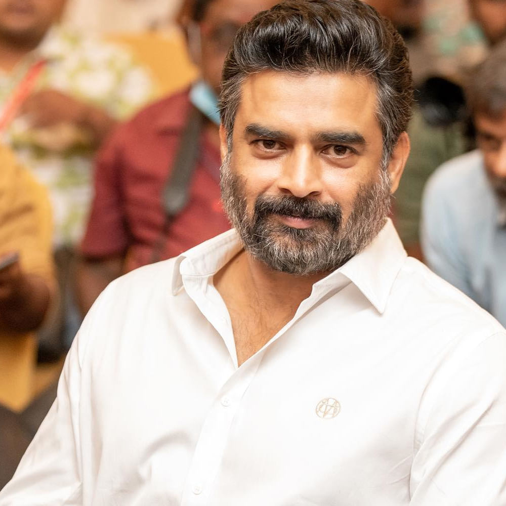 సౌత్ నార్త్ ఇండస్ట్రీల్లో మంచి క్రేజ్ ఉన్న మాధవన్ కూడా ఎస్ఎస్ఎంబీ 29లో కీలక పాత్రలో కనిపించబోతున్నారు. ఆల్రెడీ కథ విన్న ఈ సీనియర్ స్టార్ గ్రీన్ సిగ్నల్ కూడా ఇచ్చేశారు. త్వరలోనే సెట్లో అడుగపెట్టబోతున్నారు. ఇలా వరుసగా మల్టీ లింగ్యువల్ స్టార్స్ను లైన్ పెడుతూ సినిమా మీద అంచనాలు పీక్స్కు తీసుకెళుతున్నారు రాజమౌళి.