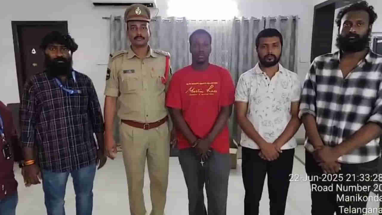 Hyderabad: మణికొండలోని ఓ లగ్జరీ అపార్ట్మెంట్లో తనిఖీలు - అడ్డంగా బుక్కయ్యారు