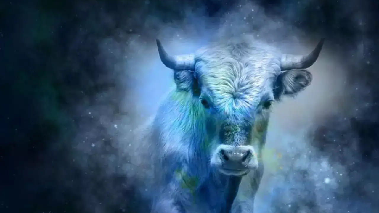 వృషభ రాశి : ఏకాదశి రోజు మిథునరాశిలో బుధ సంచారము వృషభ రాశి వారికి ఆర్థిక శ్రేయస్సు, కెరీర్ వృద్ధిని తెస్తుంది. ఈ రాశి వారు ఆకస్మిక ఆర్థిక లాభాలను పొందే అవకాశం ఉంది. చాలా రోజుల నుంచి వసూలు కానీ మొండి బాకీలు వసూలు అవుతాయి. రాదు అనుకున్న డబ్బును మీరు తిరిగి పొందుతారు. పెట్టుబడుల నుండి మంచి రాబడిని పొందే అవకాశం కూడా ఉంది. ఈ సమయం వ్యాపారవేత్తలకు చాలా ప్రయోజనకరంగా ఉంటుంది. మీరు కొత్త వ్యాపార ఒప్పందాలతో ముందుకు సాగవచ్చు, కానీ ఆర్థిక ప్రణాళికను కూడా రూపొందించవచ్చు.