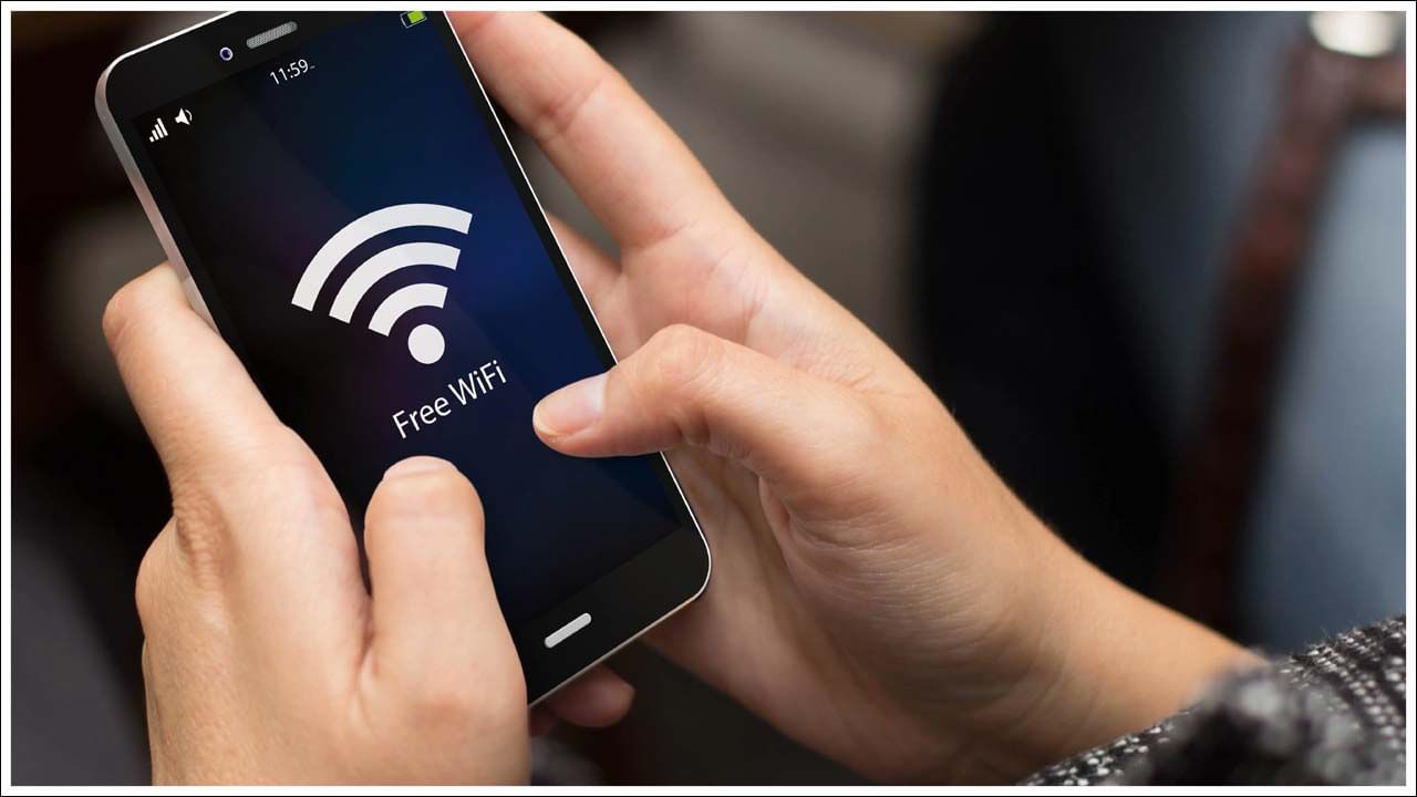 బ్యాక్‌గ్రౌండ్ యాప్‌లను మూసివేయండి: కొన్నిసార్లు యాప్‌లు ఫోన్‌లో బ్యాక్‌గ్రౌండ్‌లో రన్ అవుతాయి. దాని గురించి మనకు కూడా తెలియదు. బ్యాక్‌గ్రౌండ్‌లో రన్ అవుతున్న ఈ మొబైల్ యాప్‌లు డేటాను వినియోగిస్తూనే ఉంటాయి. అలాంటప్పుడు, డేటాను సేవ్ చేయడానికి, ఫోన్ సెట్టింగ్‌లకు వెళ్లి అప్లికేషన్‌లపై క్లిక్ చేసి, ఆపై మీకు అంతగా ఉపయోగపడని యాప్‌పై క్లిక్ చేయండి. యాప్‌పై క్లిక్ చేసిన తర్వాత, యాప్ సెట్టింగ్‌లను జాగ్రత్తగా తనిఖీ చేయండి. డిఫాల్ట్‌గా ఆన్‌లో ఉండే బ్యాక్‌గ్రౌండ్ డేటా ఎంపికను మీరు కనుగొంటారు. ఈ ఎంపికను ఆఫ్ చేయండి. ఇది మీ మొబైల్ డేటా వినియోగాన్ని తగ్గిస్తుంది.