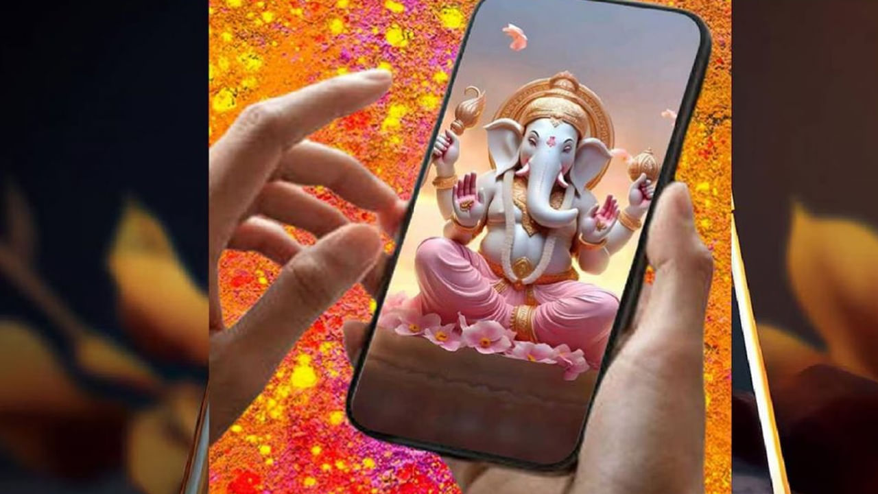 చాలా మంది ఎక్కడ ఎలాంటి ప్రదేశంలో ఉన్నా సరే వారి చేతిలో మొబైల్ ఫోన్ అనేది ఉంటుంది. ఇక కొంత మంది అయితే ఏకంగా బాత్ రూమ్‌కి వెళ్లినా సరే మొబైల్ ఫోన్ తీసుకొని వెళ్తుంటారు. మురికి ప్రదేశాల్లో, దహనసంస్కారాలు ఇలా ఎక్కడ ఉన్న కూడా ఫోన్ చేతిలో ఉండటం అనేది కామన్. అందువలన మొబైల్ వాల్ పేర్ అనేది ఒక మతపరమైన స్థలం, దేవాలయాలది అస్సలే పెట్టుకోకూడదంట. మీరు వెళ్లే ప్రదేశాల్లో ఆ వాల్ పేపర్ ఉండటం అనేది దేవతలను అవమానించడమేనంట. అందుకే అలాంటి వాల్ పేపర్ పెట్టకూడదంట.