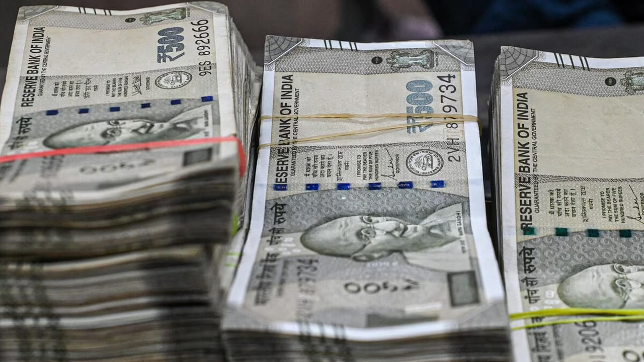 కేవలం ఒక లక్ష పెట్టుబడితో రూ.1.4 కోట్ల రాబడి! ఈ ప్లాన్‌తో.. కోటీశ్వరులు అయిపోవచ్చు