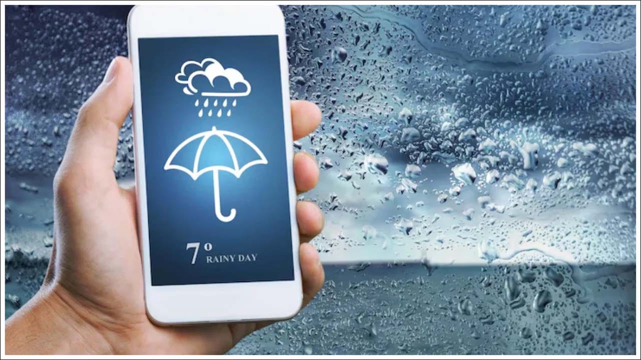 Rain Alert: కేరళలోకి రుతుపవనాలు ప్రవేశించాయి. రాష్ట్రంలో భారీ వర్షాలు, గాలులు కొనసాగుతున్నాయి. వర్షాకాలంలో కొన్ని సందర్భాలలో రెడ్‌ అలర్ట్‌ ప్రకటిస్తుంటారు అధికారులు. మరికొన్ని ప్రాంతాల్లో, ఎల్లో, అరెంజ్‌ అలర్ట్‌ కూడా ప్రకటిస్తుంటారు.