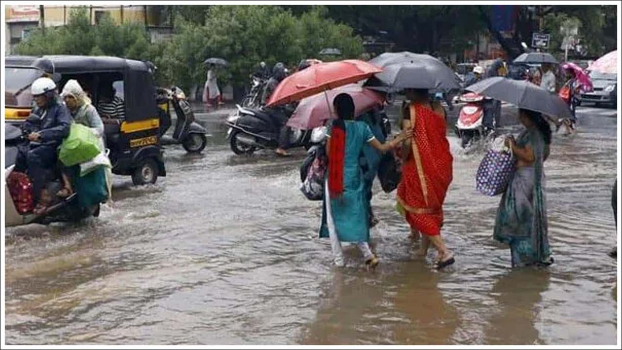 వర్ష తీవ్రత ఆధారంగా హెచ్చరికలు జారీ చేస్తుంటారు వాతవారణ శాఖ అధికారులు. ఎల్లో, అరెంజ్‌, రెడ్‌ అనే మూడు రకాల హెచ్చరికలు ఉంటాయి. ఎల్లో అలర్ట్‌ హెచ్చరికలు అంటే భారీ వర్షం కురిసే అవకాశం ఉంది అన్నట్లు. ఈ హెచ్చరిక జారీ చేసినట్లయితే 64.5 మిమీ నుండి 111.5 మిమీ వరకు వర్షపాతం నమోదయ్యే అవకాశం ఉంది.