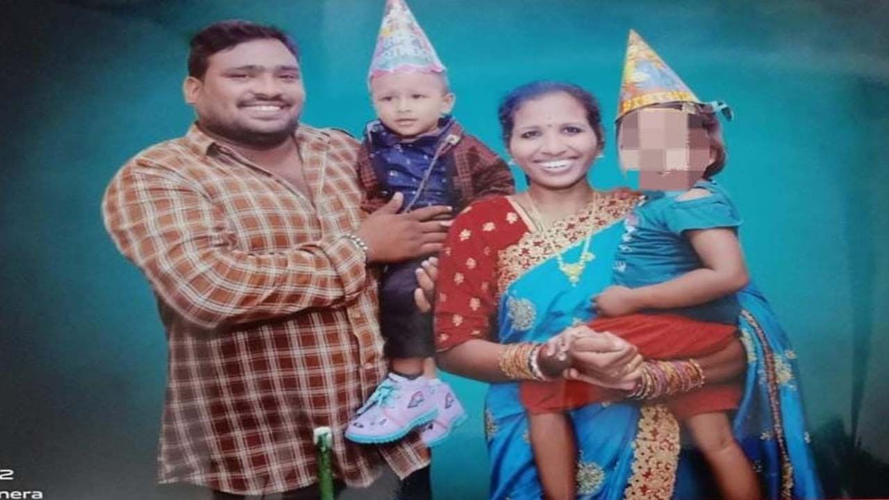 ఆ నిచ్చెన ఆమెను కాపాడింది.. కానీ తల్లీ, తమ్ముడిని మాత్రం కోల్పోయింది..! ఆ నిచ్చెన ఆమెను కాపాడింది.. కానీ తల్లీ, తమ్ముడిని మాత్రం కోల్పోయింది..!