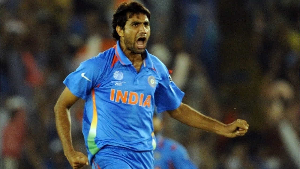 2011 వన్డే ప్రపంచ కప్ గెలిచిన భారత జట్టులో సభ్యుడైన మునాఫ్ పటేల్పై కూడా ఇలాంటి ఆరోపణలు వచ్చాయి. 2021లో, ఒక మహిళ మునాఫ్ పటేల్పై అత్యాచారం కేసు పెట్టింది. దీంతో పాటు, ఆ మహిళ మునాఫ్ పటేల్పై దాడి కేసు కూడా పెట్టింది. ఆ మహిళ ముంబైలోని శాంటాక్రూజ్ పోలీస్ స్టేషన్లో కేసు పెట్టింది.