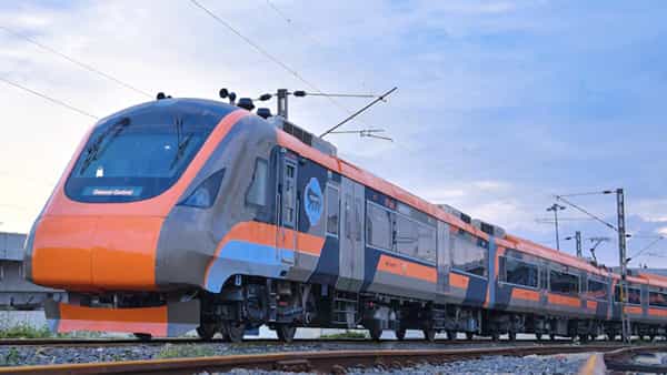 New Trains: ప్రయాణికులకు గుడ్ న్యూస్.. త్వరలోనే 200 కొత్త రైళ్లు.. వీడియో షేర్ చేసిన రైల్వే మంత్రి!