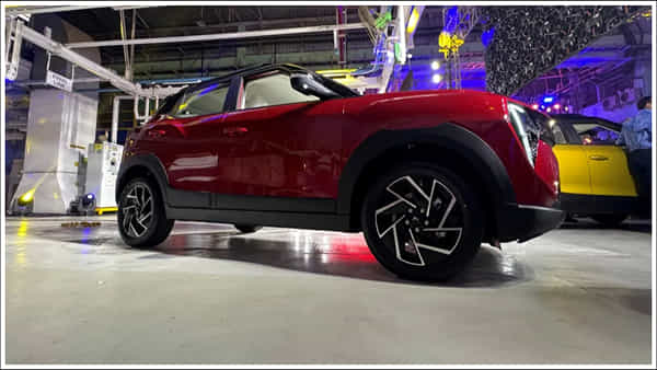Upcoming Cars: వాహనదారులకు గుడ్న్యూస్.. రూ.10 లక్షల కంటే తక్కువ ధరల్లో 5 కార్లు..!